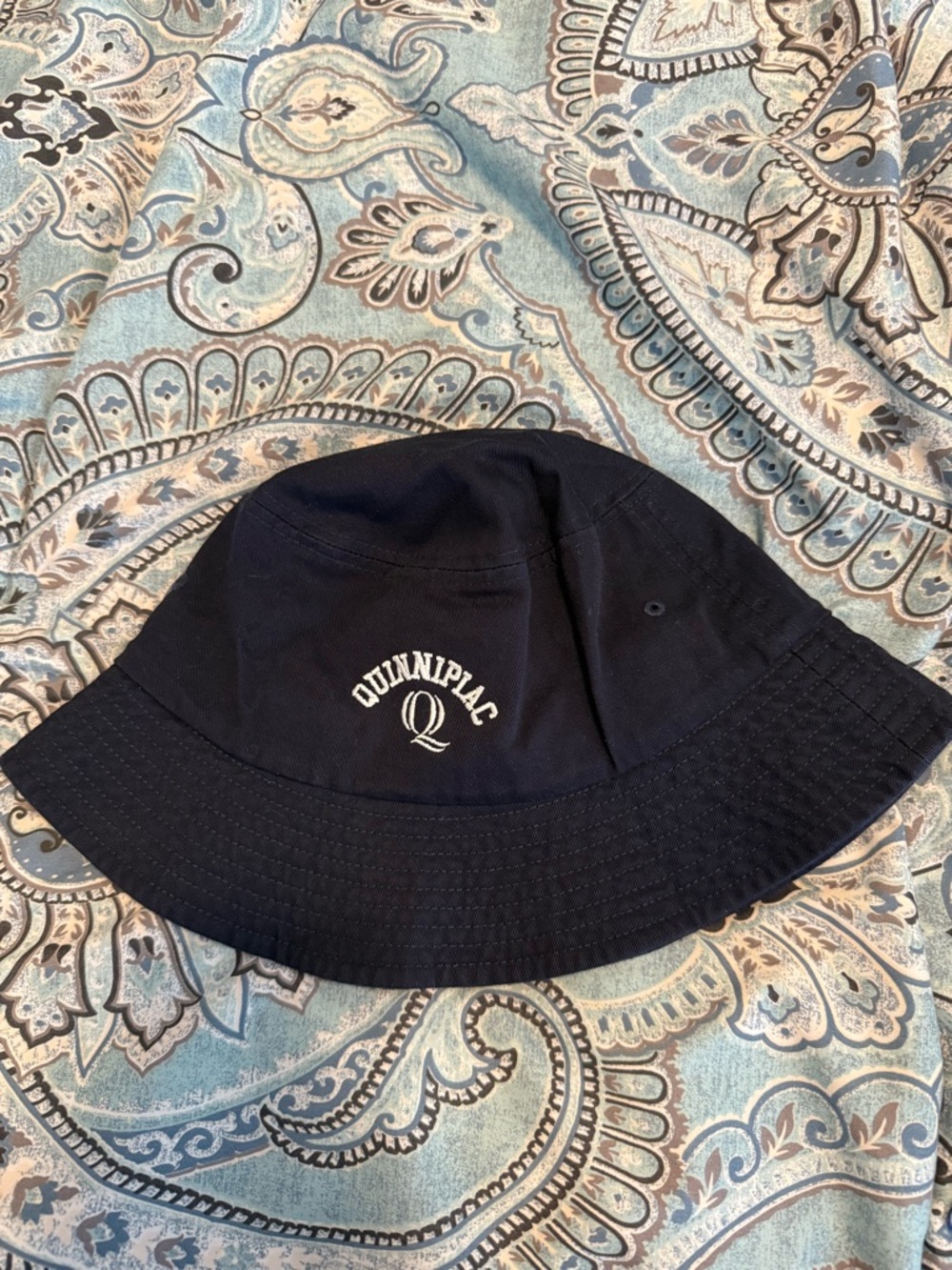 NWOT Quinnipiac University Bucket Hat